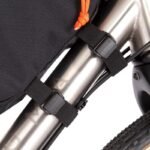 Bolsa grande para cuadro Restrap 4.5 L negro - Imagen 6