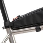 Bolsa para cuadro Restrap Race Top Tube Bag Long 2 L, color negro – Image 5