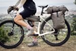 Ortlieb Gravel-Pack 29L (2x14,5L) QL2.2 Par de bolsas para bicicleta Gris arena oscuro Beige – Image 10
